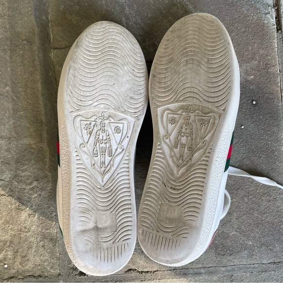 Gucci Ace Sneakers with Bee Embroidery - Picture 7 of 15